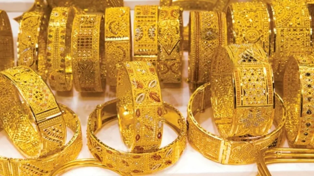 عيار 21 يُفاجئ الجميع!.. أسعار الذهب اليوم الإثنين 19 أغسطس 2024