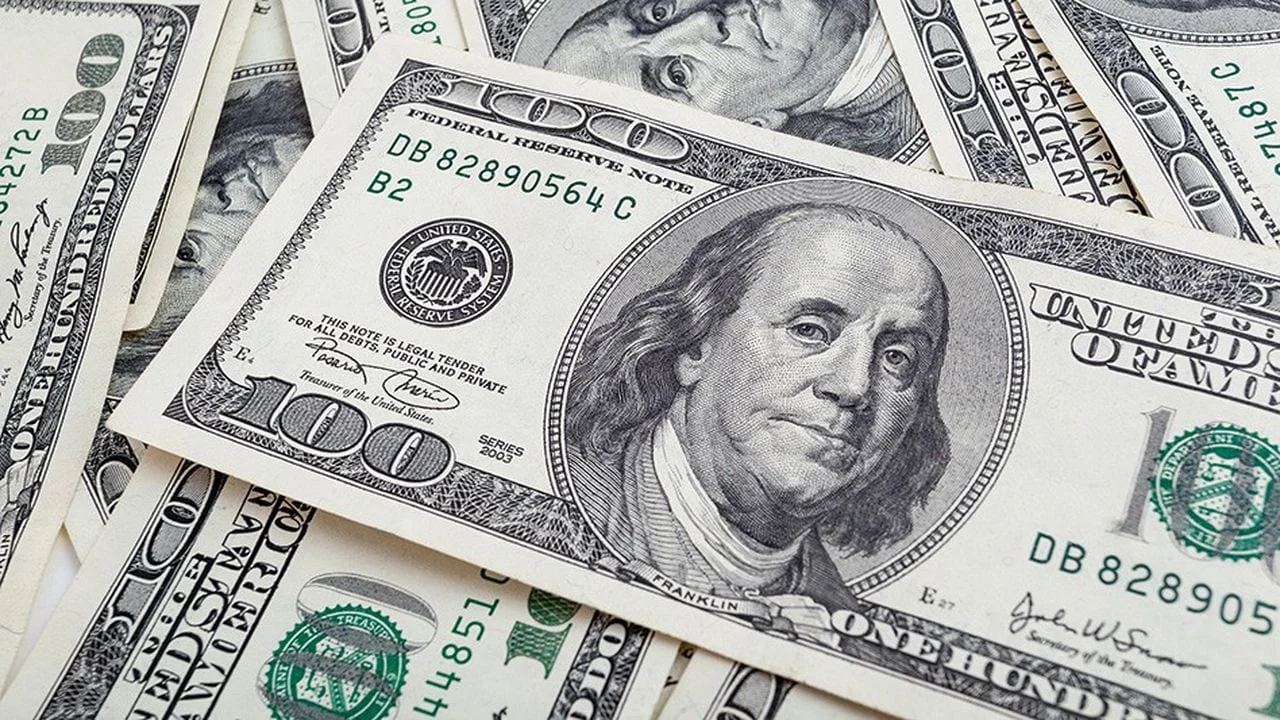 الأخضر النهاردة.. سعر الدولار اليوم الأربعاء 21 أغسطس أمام الجنيه في تعاملات البنوك المصرية