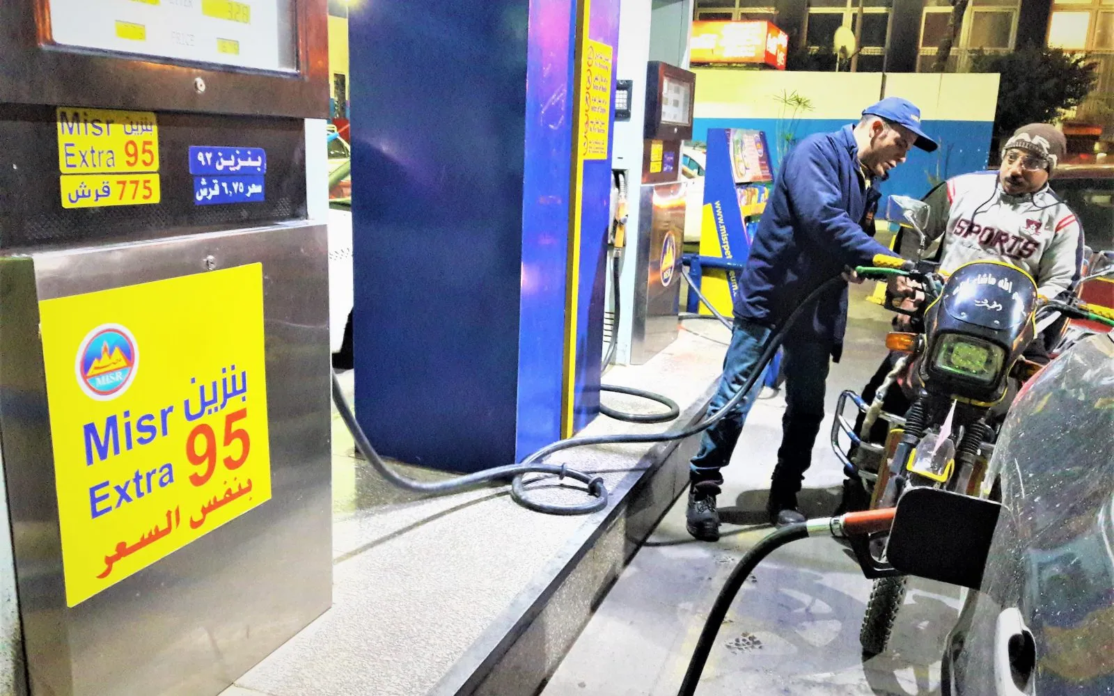 أسعار البنزين والسولار بعد الزيادة الان في المحطات